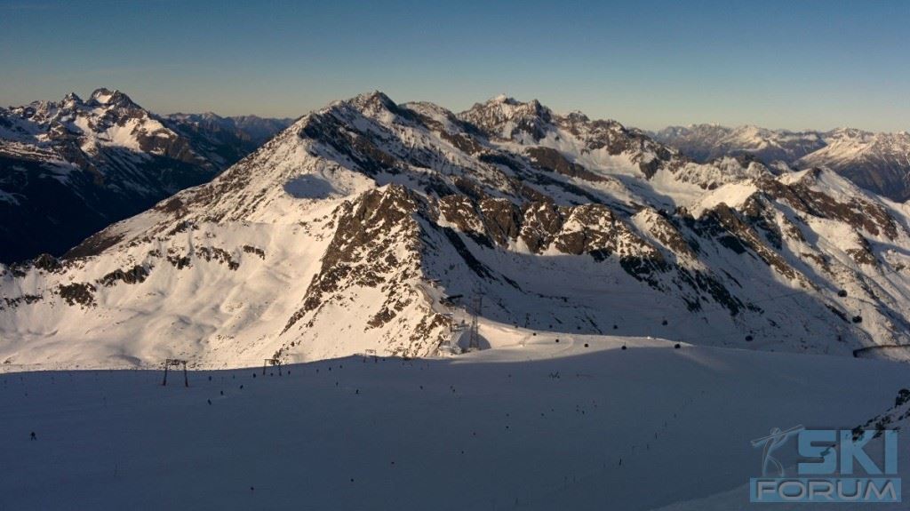 Sölden: si torna a sciare sul ghiacciaio del Rettenbach