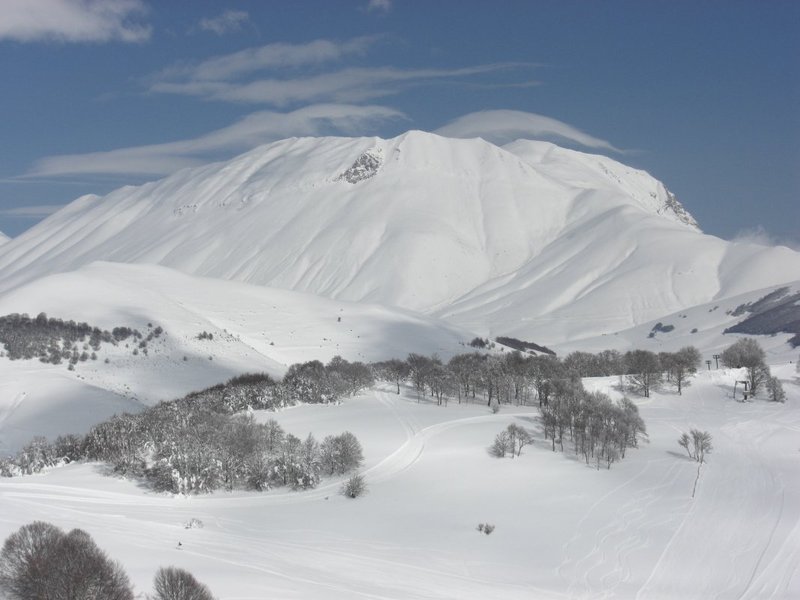 Forca Canapine (AP-PG): ricordi di neve (07/03/11) | SkiForum - Sci,  turismo, sport e passione
