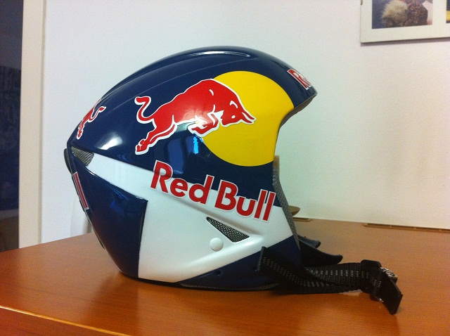 Casco Sci Red Bull | SkiForum - Sci, turismo, sport e passione