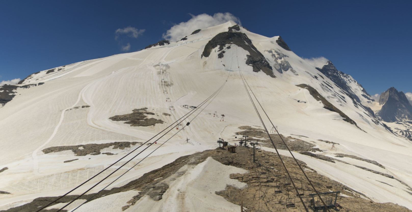 A Les 2 Alpes e Tignes è ripartita la stagione dello sci