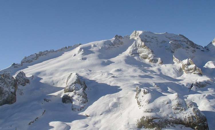 Panorama sulla Marmolada e ghiacciaio della Marmolada
